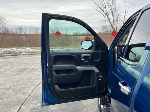 Used 2016 Chevrolet Silverado 2500 LTZ w/ LTZ Plus Package image 13