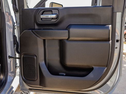 Used 2025 Chevrolet Silverado 2500 Custom w/ Custom Value Package image 38