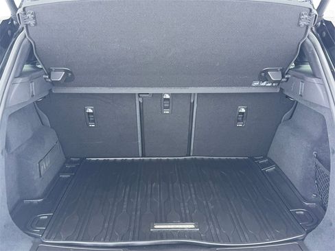 Used 2020 Land Rover Range Rover Evoque S image 12