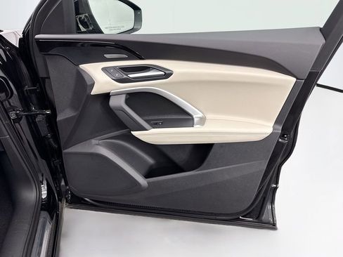 Used 2025 Audi Q5 2.0T Premium Plus w/ Premium Plus image 24