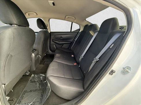 Used 2024 Nissan Sentra S FWD image 17