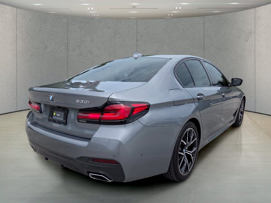 Used 2023 BMW 530i w/ M Sport Package RWD image 5
