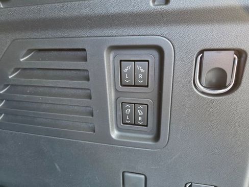 New 2026 Chevrolet Traverse RS w/ LPO, Floor Liner Package image 18