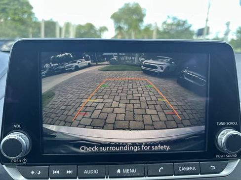 Used 2025 Nissan Altima 2.5 S FWD image 24