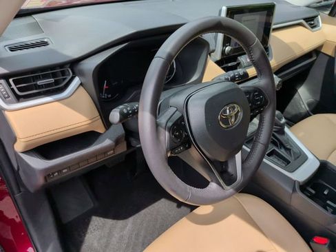 Used 2023 Toyota RAV4 XLE Premium FWD image 17
