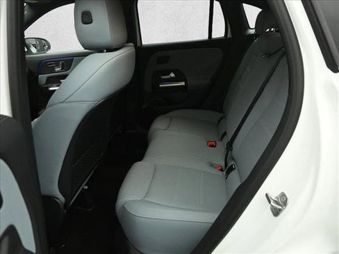 New 2026 Mercedes-Benz GLA 250 4MATIC image 21