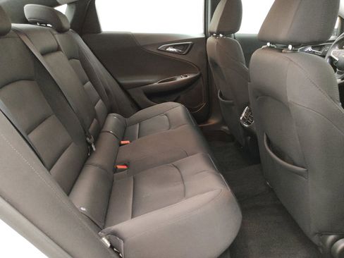 Used 2019 Chevrolet Malibu LT image 19