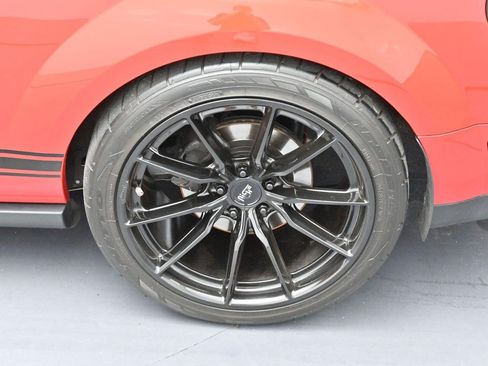 Used 2007 Ford Mustang Shelby GT500 RWD image 32