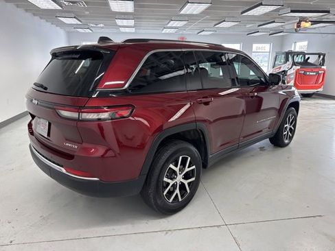 Used 2024 Jeep Grand Cherokee Limited w/ Trailer Tow Package image 13