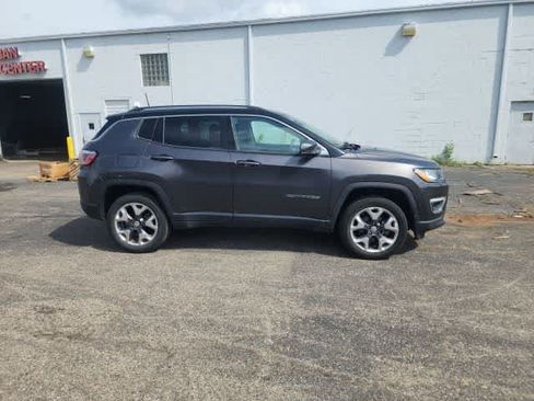 Used 2020 Jeep Compass Limited w/ Safety & Security Group AWD/4WD image 10