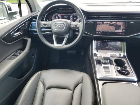 Used 2025 Audi Q7 3.0T Premium Plus AWD/4WD image 19