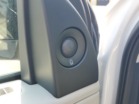 New 2026 Lincoln Navigator Reserve AWD/4WD image 9