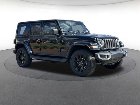 Certified 2025 Jeep Wrangler Unlimited Sahara image 8