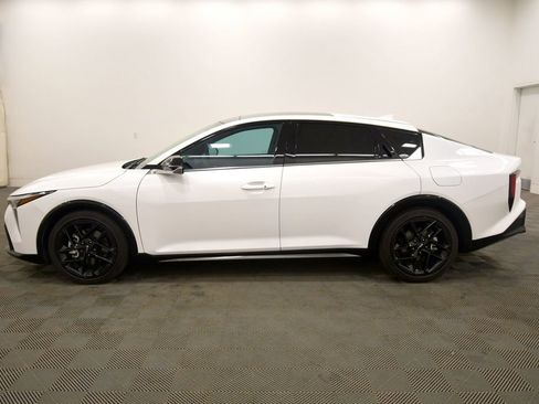 Certified 2025 Kia K4 GT-Line Turbo image 4