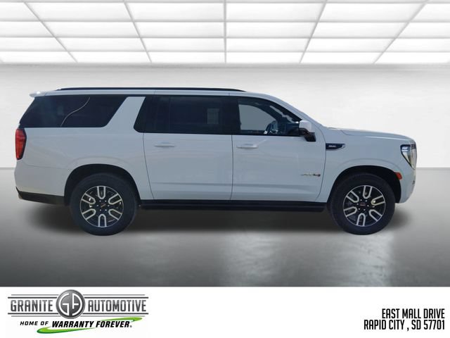 Used 2024 GMC Yukon XL AT4 w/ Technology Package AWD/4WD image 7