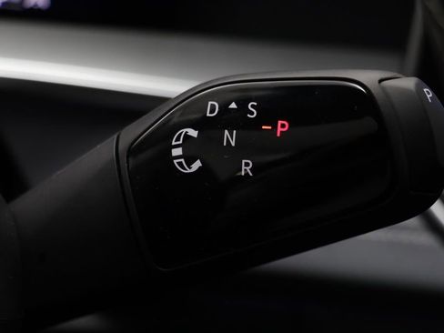 New 2026 Volkswagen Tiguan SE image 11