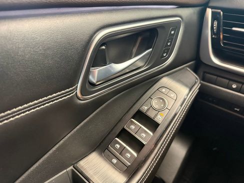 Used 2021 Nissan Rogue Platinum image 19