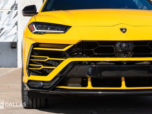 Used 2019 Lamborghini Urus image 4