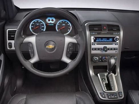 Used 2009 Chevrolet Equinox LT w/ LT Preferred Equipment Group AWD/4WD image 4