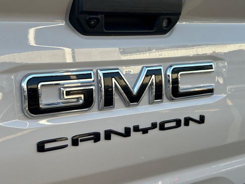 New 2026 GMC Canyon AT4 w/ Nightfall Edition AWD/4WD image 34