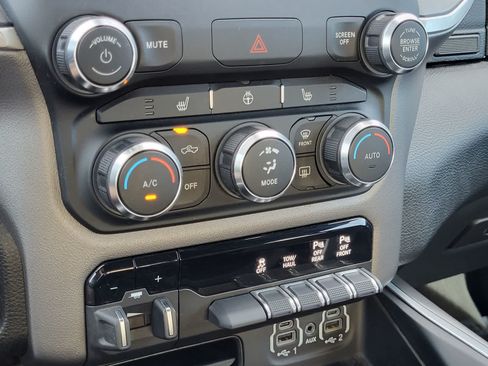 Used 2023 RAM 1500 Big Horn AWD/4WD image 21