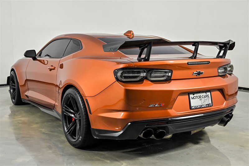 Used 2022 Chevrolet Camaro ZL1 RWD image 7