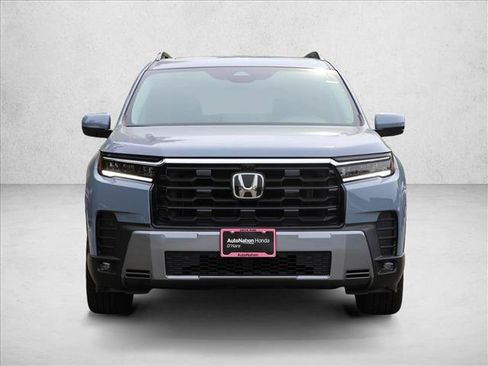 New 2026 Honda Pilot image 2
