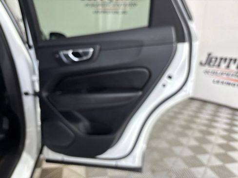 Used 2023 Volvo XC60 B5 Plus w/ Climate Package AWD/4WD image 26