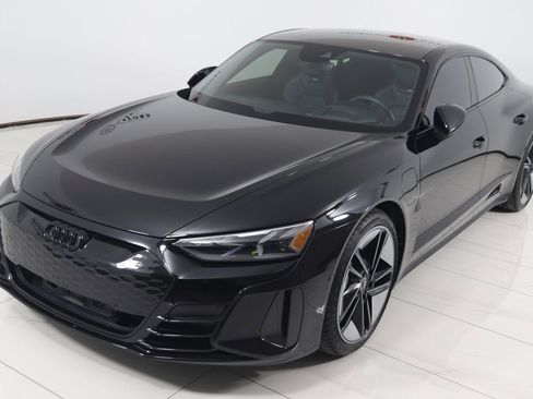 Used 2024 Audi RS e-tron GT w/ Carbon Performance Package image 33