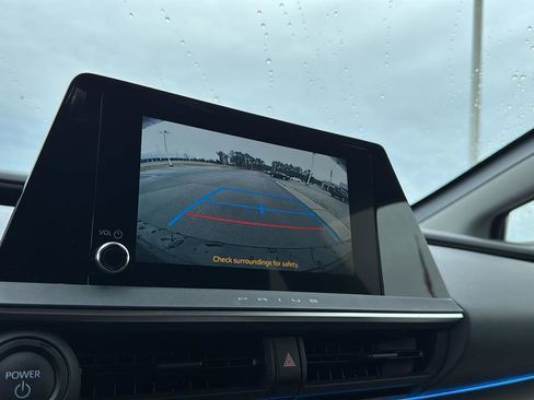 Certified 2023 Toyota Prius XLE image 23