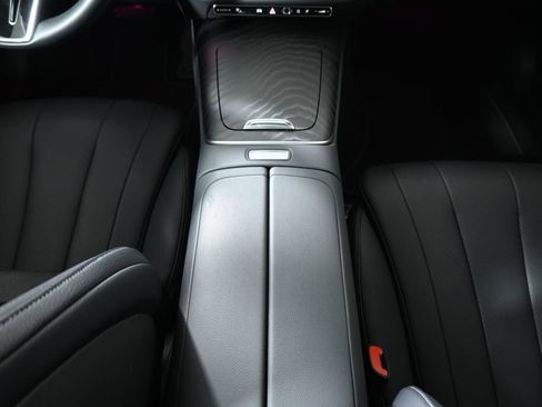Certified 2025 Mercedes-Benz E 350 4MATIC Sedan image 24