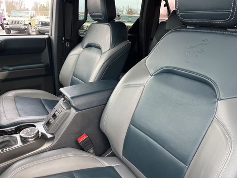 Used 2021 Ford Bronco Outer Banks image 3