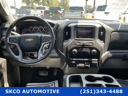 Used 2022 Chevrolet Silverado 1500 Custom w/ Safety Confidence Package RWD image 15