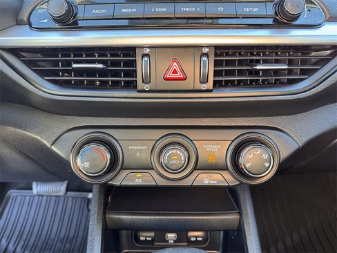 Used 2023 Kia Forte LXS image 19