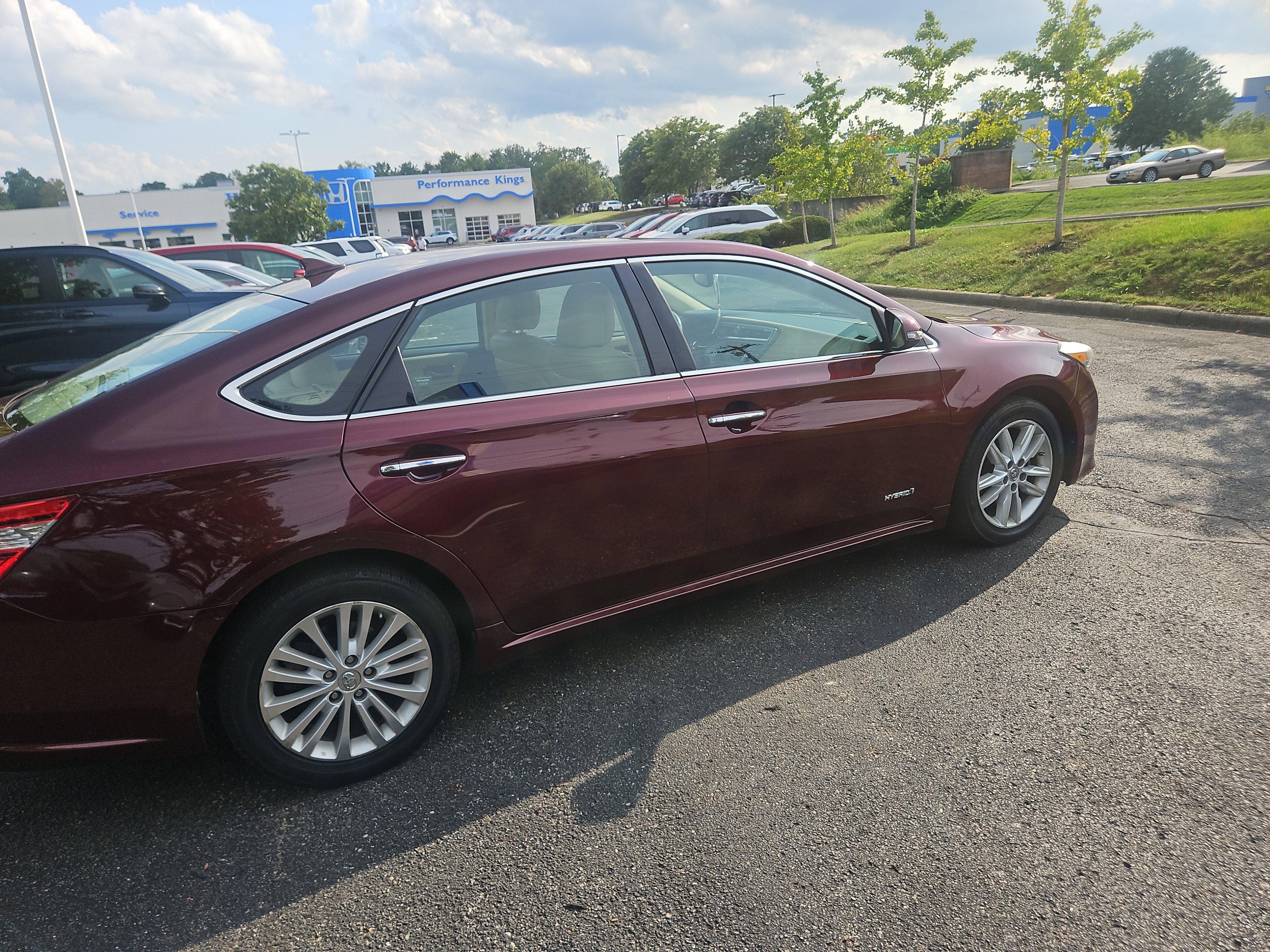 Used 2014 Toyota Avalon Limited FWD image 17