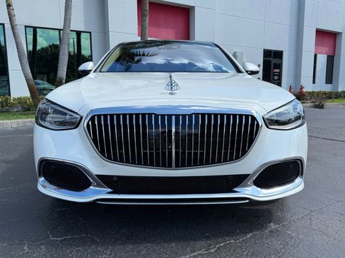 Used 2021 Mercedes-Benz Maybach S 580 Mercedes-Maybach S 580 4MATIC image 12