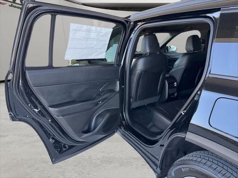 New 2026 Jeep Cherokee Limited AWD/4WD image 42