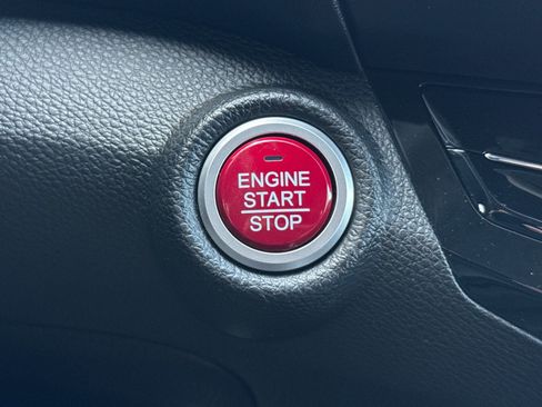 Used 2017 Honda Accord EX image 32