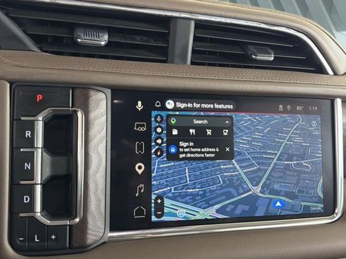 Used 2023 GMC Yukon Denali AWD/4WD image 19