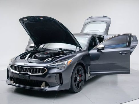 Used 2019 Kia Stinger GT1 AWD/4WD image 17