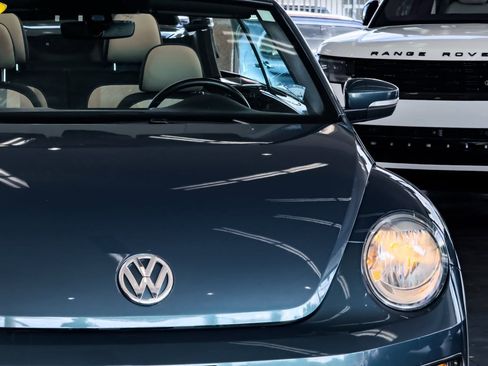 Used 2018 Volkswagen Beetle 2.0T image 19