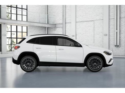 Used 2026 Mercedes-Benz GLA 250 image 2