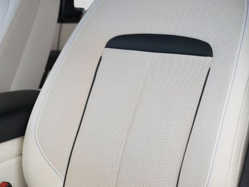 Used 2021 Rolls-Royce Cullinan Black Badge AWD/4WD image 11