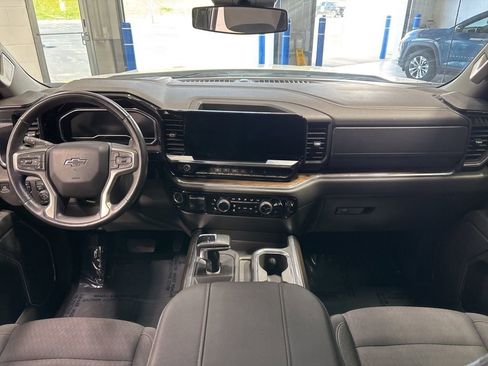 Used 2023 Chevrolet Silverado 1500 RST AWD/4WD image 27