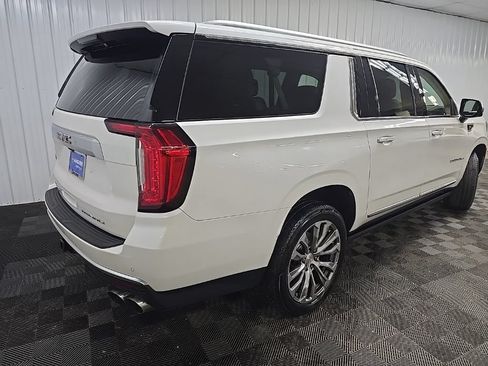 Used 2021 GMC Yukon XL Denali w/ Denali Premium Package AWD/4WD image 10