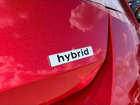 Certified 2025 Hyundai Elantra Limited image 10