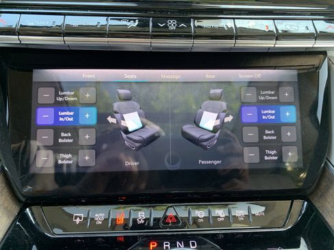 Used 2022 Jeep Grand Wagoneer Series I AWD/4WD image 29