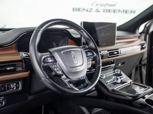 Used 2022 Lincoln Nautilus Reserve w/ Equipment Group 201A FWD image 19