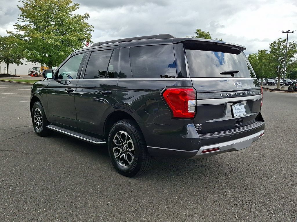 Certified 2023 Ford Expedition XLT AWD/4WD image 7