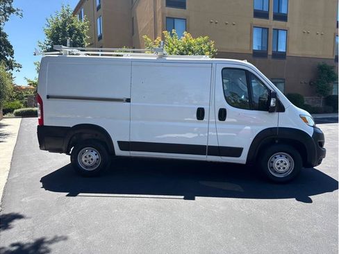 Used 2023 RAM ProMaster 2500 FWD image 6